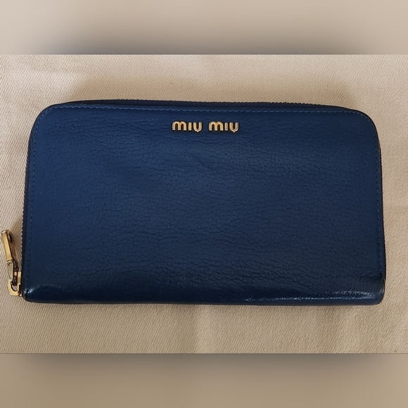 Miu Miu Madras Navy Blue Leather Zippy Wallet - Picture 1 of 12